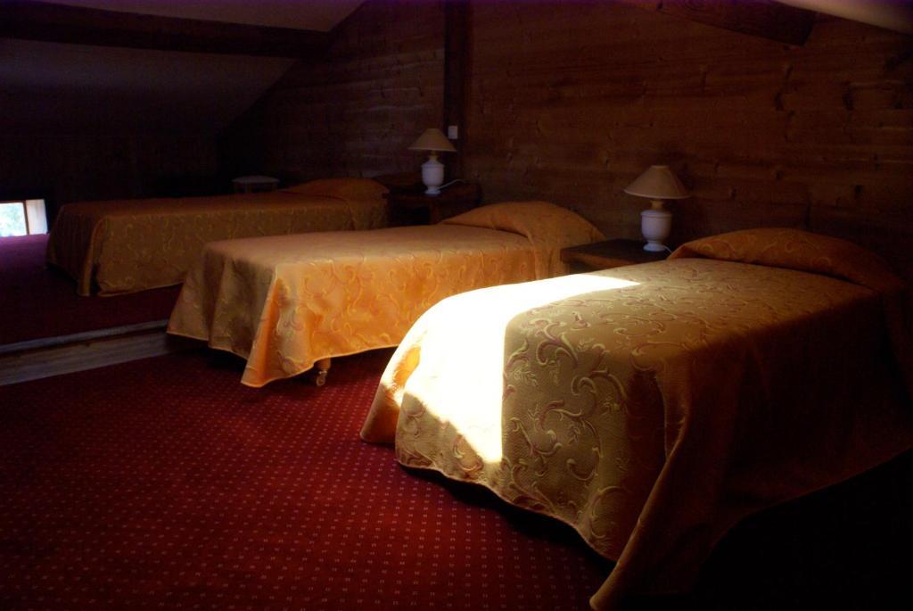 Отель Le Relais De L'Abbaye Турню Экстерьер фото